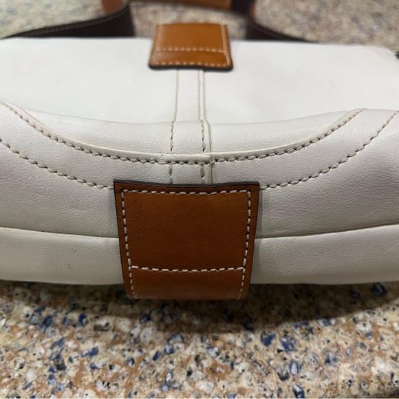 Coach purse - Picture 5 of 6